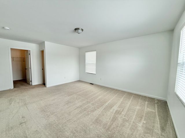 10290 Swan Lake Circle, Ypsilanti Twp, MI 48197