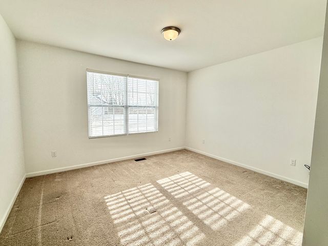 10290 Swan Lake Circle, Ypsilanti Twp, MI 48197