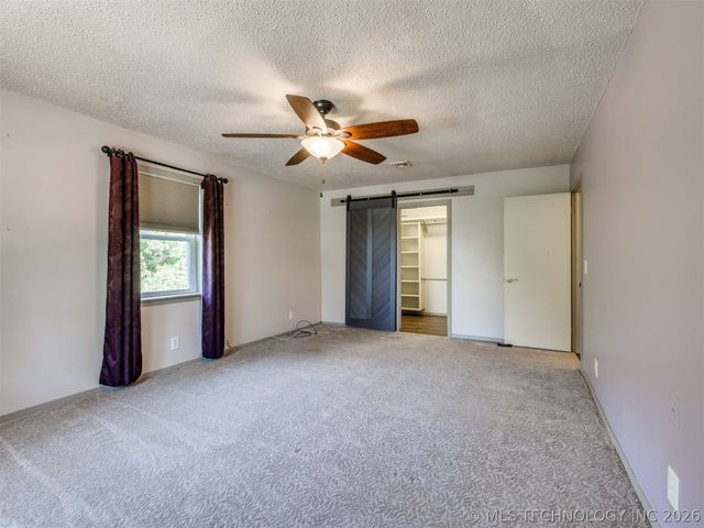 1082 Gaines Creek Loop, Eufaula, OK 74432