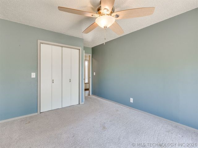 1082 Gaines Creek Loop, Eufaula, OK 74432