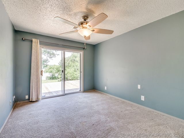1082 Gaines Creek Loop, Eufaula, OK 74432