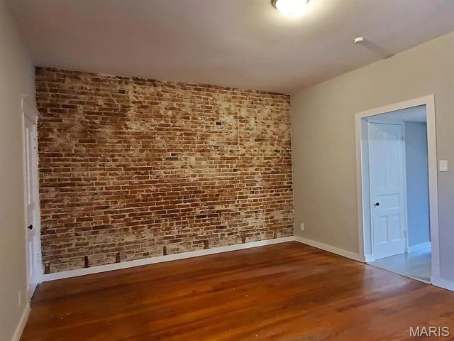 4652 Alaska Avenue, St Louis, MO 63111