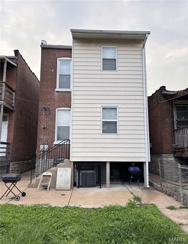 4652 Alaska Avenue, St Louis, MO 63111