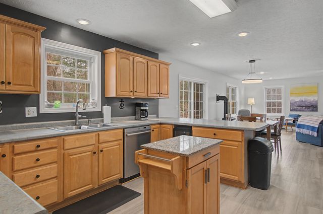 264 Lake Brook Drive, Georgia, VT 05478