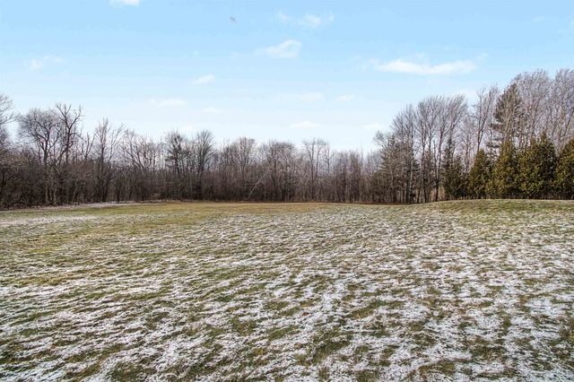 264 Lake Brook Drive, Georgia, VT 05478