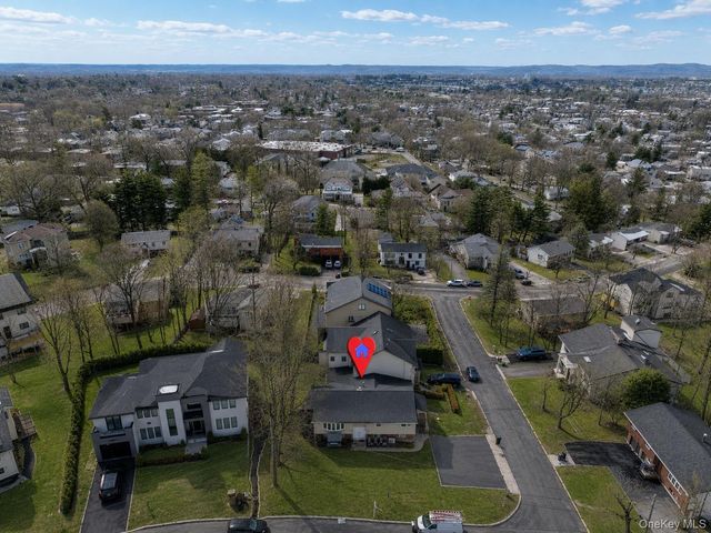 18 Wilsher Drive, Monsey, NY 10952