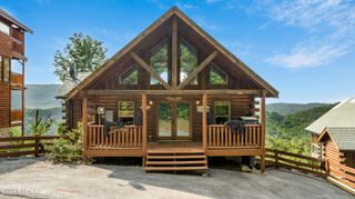 936 Black Bear Cub Way, Sevierville, TN 37862
