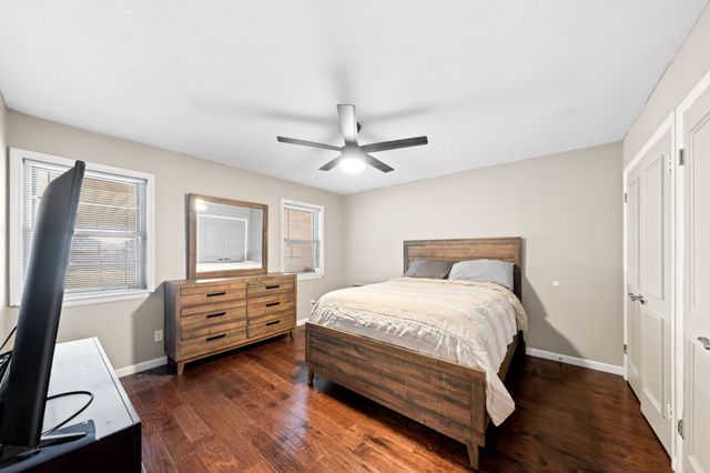 804 Lark Lane, Oak Leaf, TX 75154