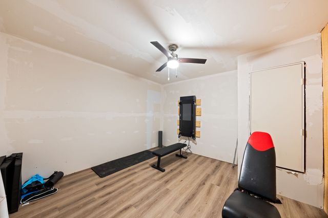 804 Lark Lane, Oak Leaf, TX 75154