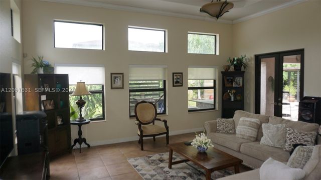 12965 SW 197th St, Miami, FL 33177