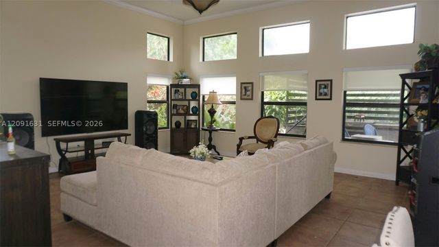 12965 SW 197th St, Miami, FL 33177