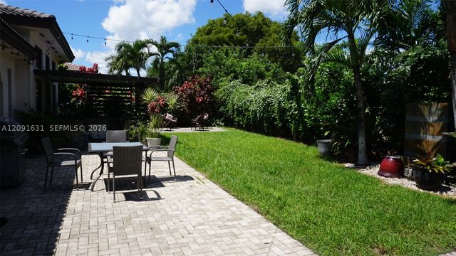 12965 SW 197th St, Miami, FL 33177