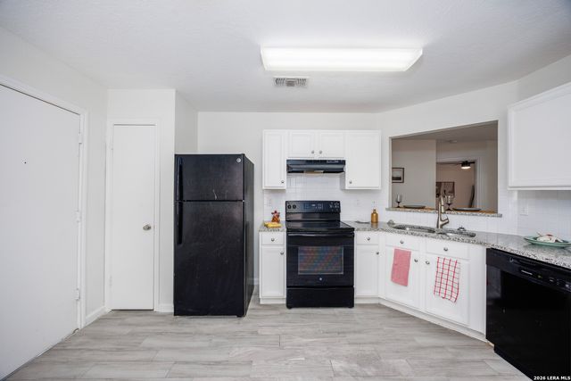 9238 Encino Village, San Antonio, TX 78250