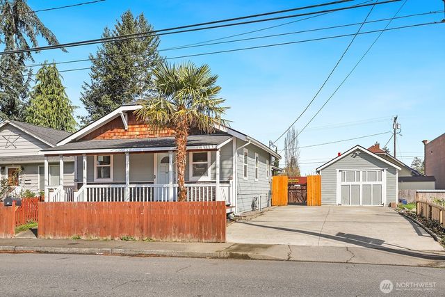 925 McLean Road, Mount Vernon, WA 98273