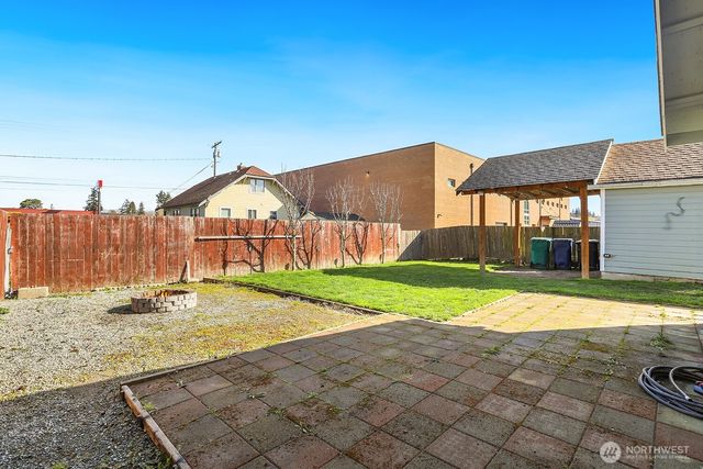 925 McLean Road, Mount Vernon, WA 98273