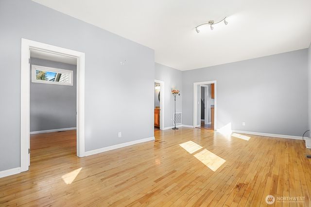 925 McLean Road, Mount Vernon, WA 98273