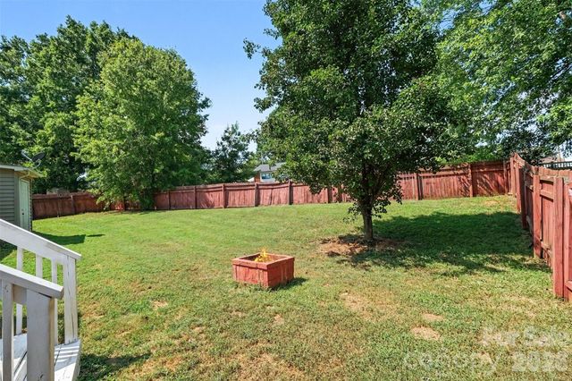 983 Farmington Court, Concord, NC 28025