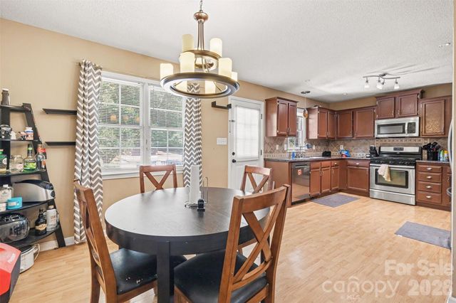 983 Farmington Court, Concord, NC 28025