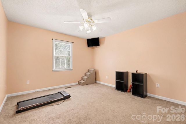 983 Farmington Court, Concord, NC 28025