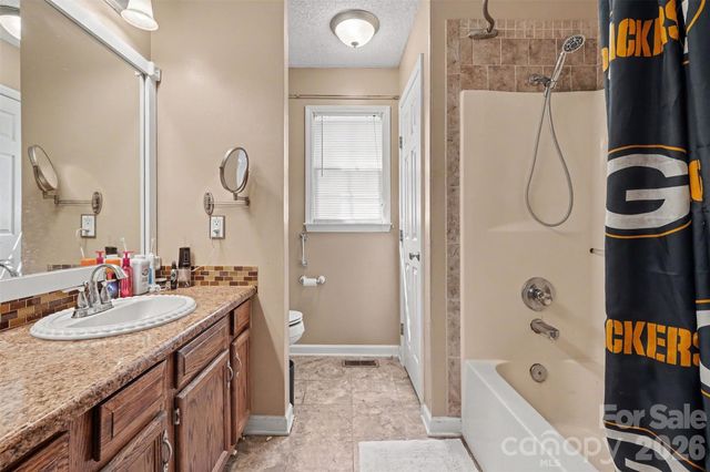 983 Farmington Court, Concord, NC 28025