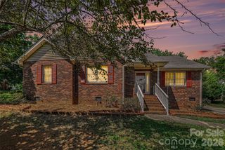983 Farmington Court, Concord, NC 28025