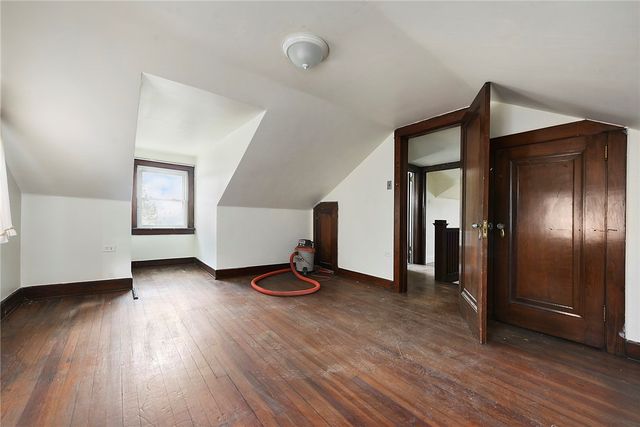 36 Commonwealth Ave, Duquesne, PA 15110