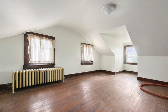 36 Commonwealth Ave, Duquesne, PA 15110