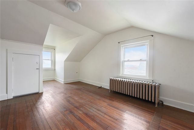 36 Commonwealth Ave, Duquesne, PA 15110