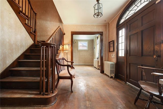 36 Commonwealth Ave, Duquesne, PA 15110