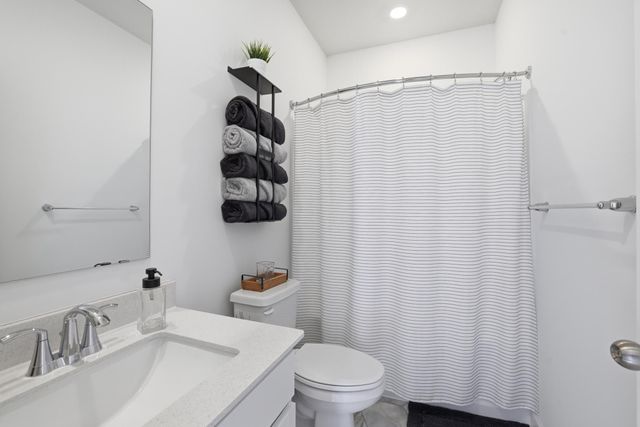 10644 Hinton Avenue S, Cottage Grove, MN 55016