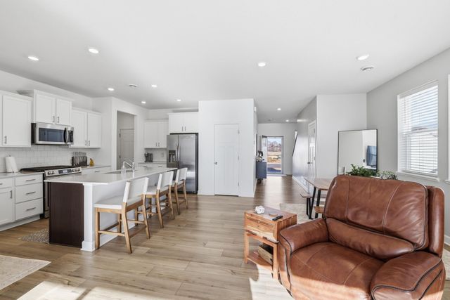 10644 Hinton Avenue S, Cottage Grove, MN 55016