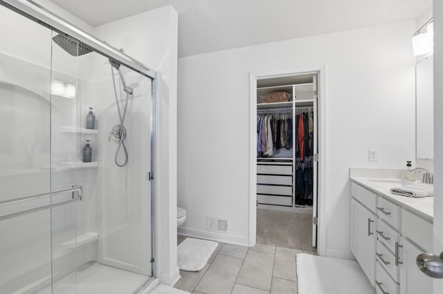 10644 Hinton Avenue S, Cottage Grove, MN 55016