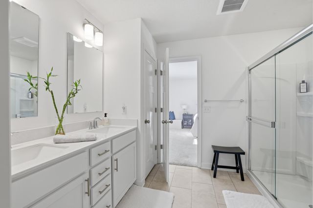 10644 Hinton Avenue S, Cottage Grove, MN 55016