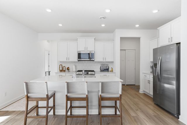 10644 Hinton Avenue S, Cottage Grove, MN 55016