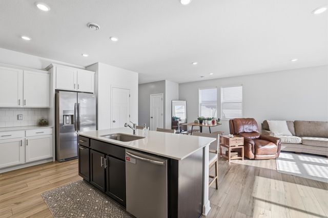 10644 Hinton Avenue S, Cottage Grove, MN 55016