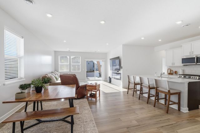 10644 Hinton Avenue S, Cottage Grove, MN 55016