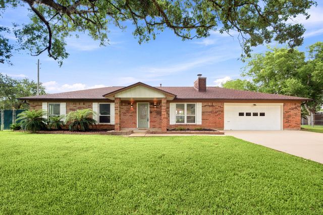 12211 3rd Street, Santa Fe, TX 77510