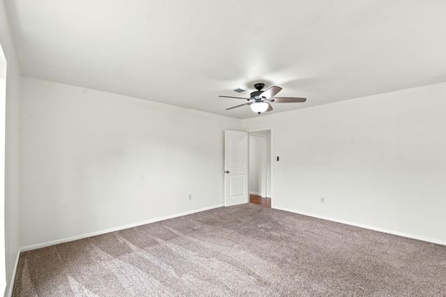 12211 3rd Street, Santa Fe, TX 77510