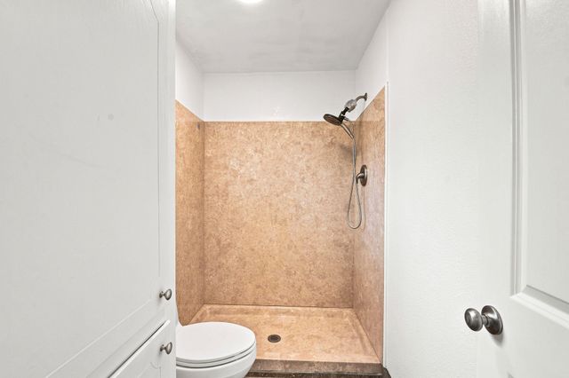 12211 3rd Street, Santa Fe, TX 77510