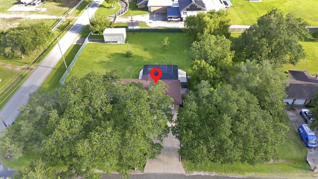 12211 3rd Street, Santa Fe, TX 77510