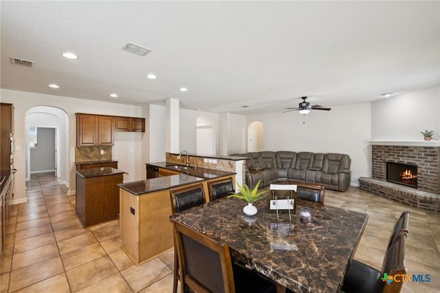 23567 Seven Winds, San Antonio, TX 78258