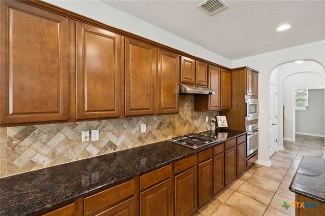 23567 Seven Winds, San Antonio, TX 78258