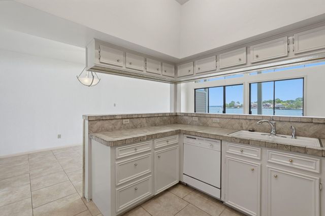 134 April Point Drive S, Conroe, TX 77356