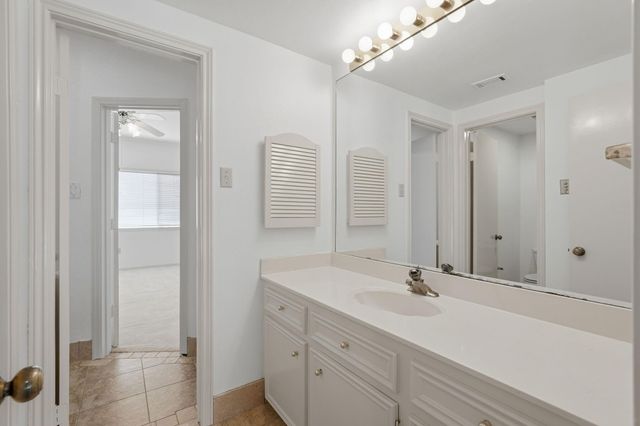 134 April Point Drive S, Conroe, TX 77356