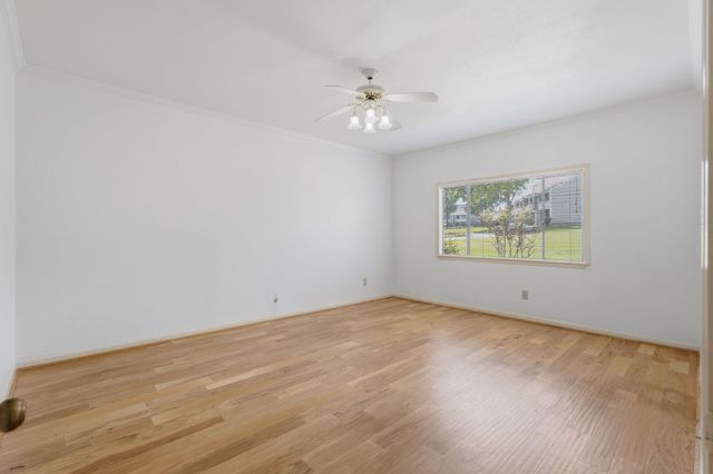 134 April Point Drive S, Conroe, TX 77356