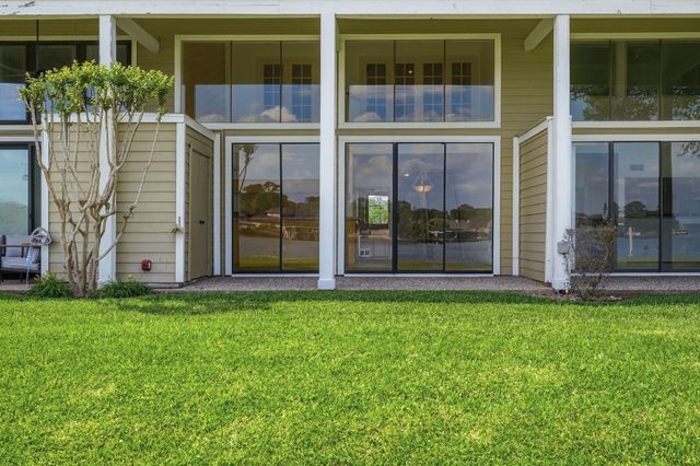 134 April Point Drive S, Conroe, TX 77356