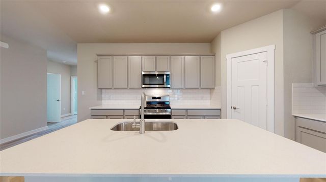 350 Dobson DR, Killeen, TX 76542