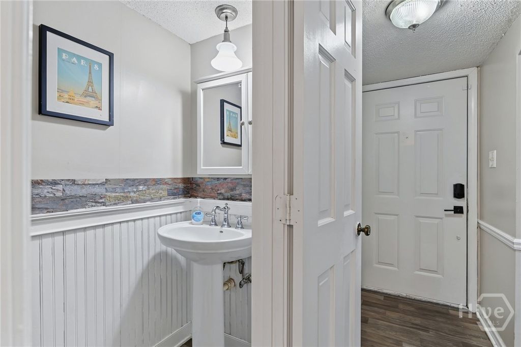 Image 15 of property listing at 43 Sand Dollar Lane, Savannah, GA 31419