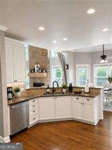 6465 Valley Crossing Way, Cumming, GA 30028
