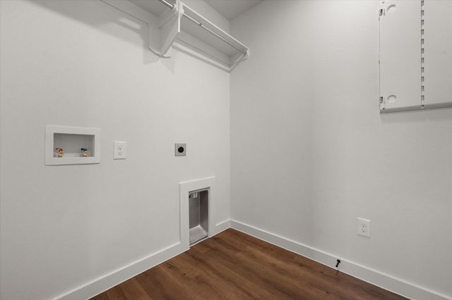 1612 N Clinton Avenue, Lubbock, TX 79416